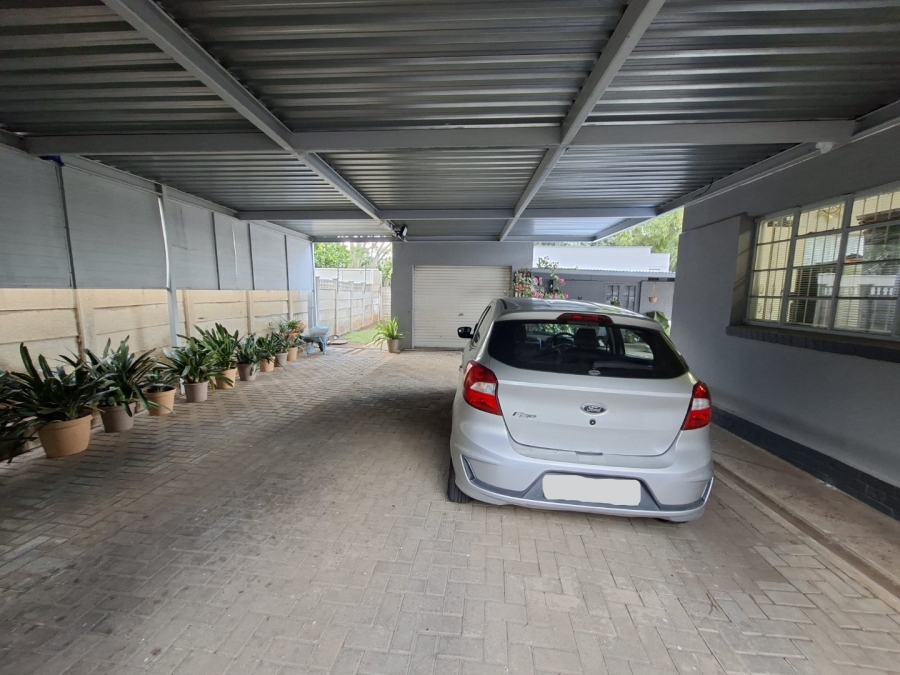 4 Bedroom Property for Sale in Noordhoek Free State